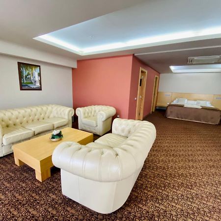 Hotel ゼニツァ エクステリア 写真