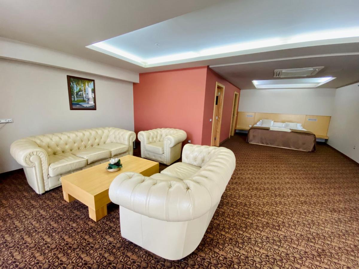 Hotel ゼニツァ エクステリア 写真