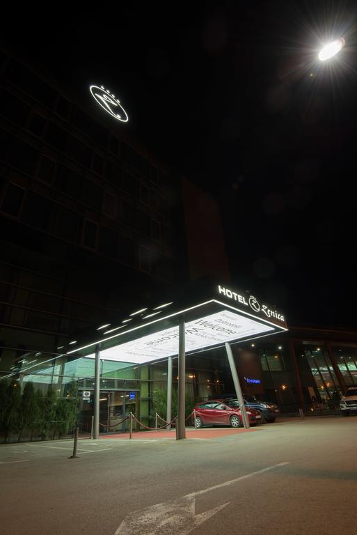 Hotel ゼニツァ エクステリア 写真