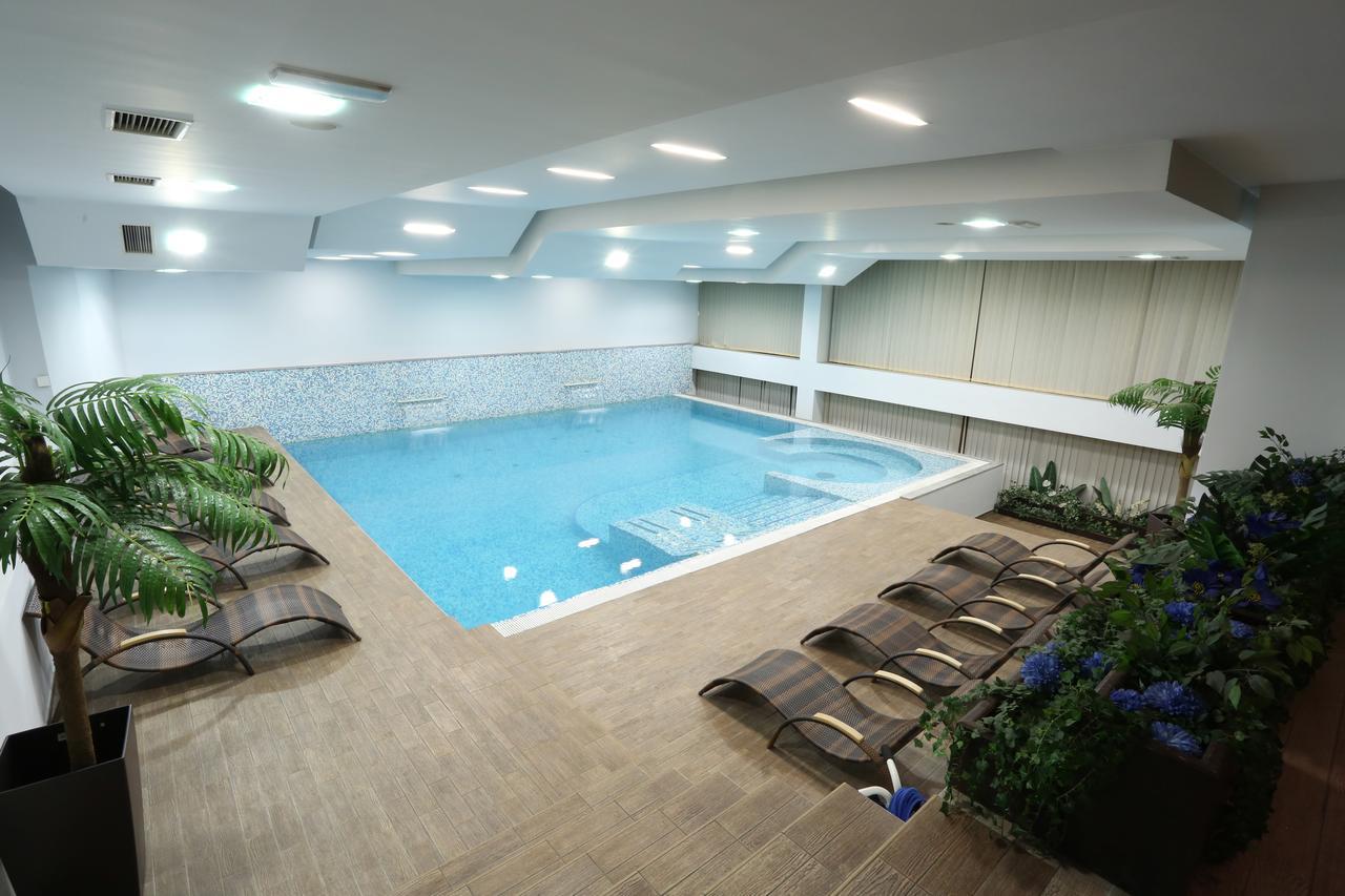 Hotel ゼニツァ エクステリア 写真